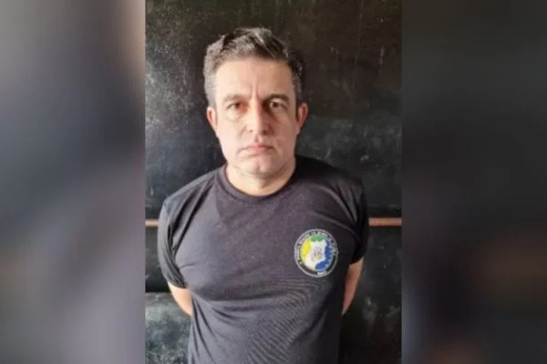 Pastor é preso após agredir prefeito em recepção a Bolsonaro