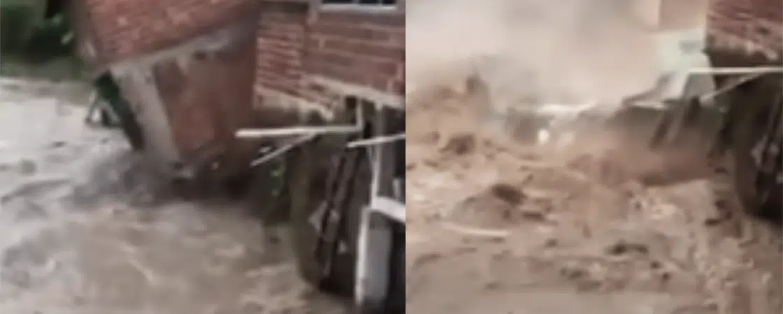 DESTRUIÇÃO: Enxurrada leva casas, carros, animais e mata 35 pessoas; VÍDEO