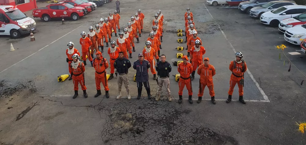 Governo da Bahia anuncia envio de bombeiros militares para o estado de Pernambuco