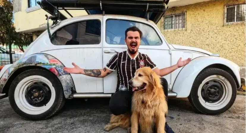 Influenciador e cão que viajavam em fusca morrem após acidente