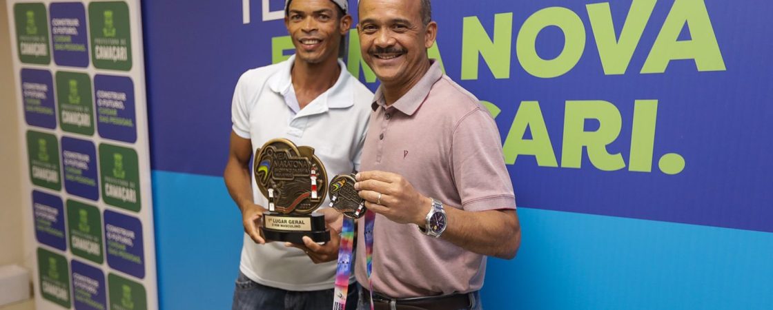Elinaldo recebe atleta morador de Monte Gordo Campeão de meia-maratona