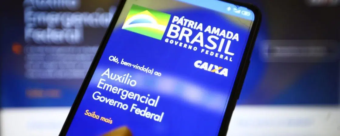 Auxílio Brasil e Auxílio Gás começam a ser pagos antecipadamente aos beneficiários; confira