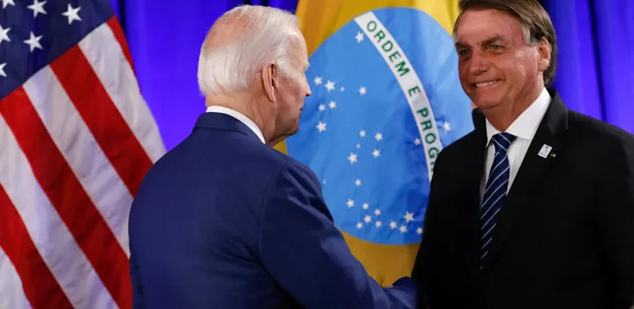 Bolsonaro pede ajuda do presidente dos Estados Unidos para derrotar Lula