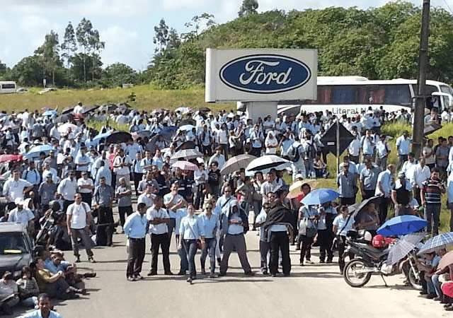 Ivoneide Caetano diz que ‘funcionários da Ford’ estão vendendo água para sobreviver