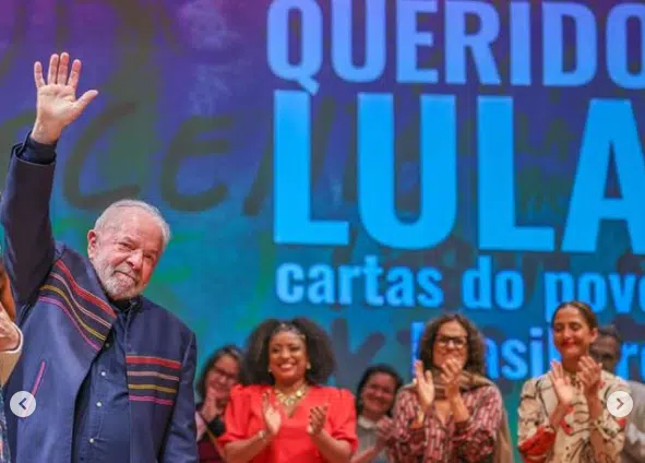 Cleo, Camila Pitanga e outros famosos prestigiam lançamento do livro de Lula