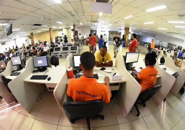 Detran-BA abre 540 vagas para profissionais em Salvador e interior