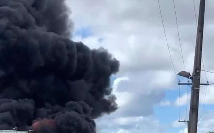 Fogos de artifício podem ter provocado incêndio em Camaçari; “Faltou pouco para uma tragédia”