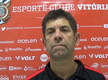 “Não ganhamos por uma atitude do árbitro”, diz técnico do Vitória sobre jogo contra Atlético-CE