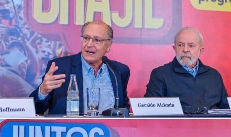 “Não se faz programa de governo em motociata ou em cima de jet ski”, dispara Alckmin