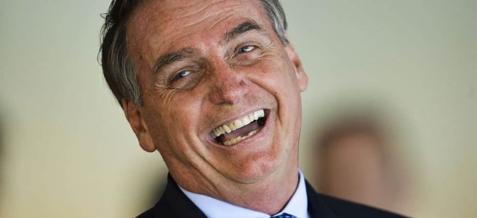 Câmara aprova texto-base da PEC que libera Bolsonaro a gastar bilhões em ano eleitoral