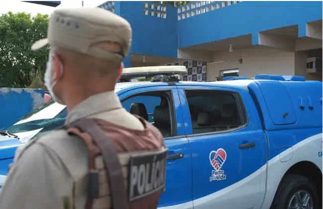 Homem é preso após tentar esfaquear mulher no interior da Bahia