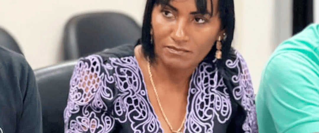 Racismo e assédio moral: Vereadora de Camaçari entra com representação contra colega