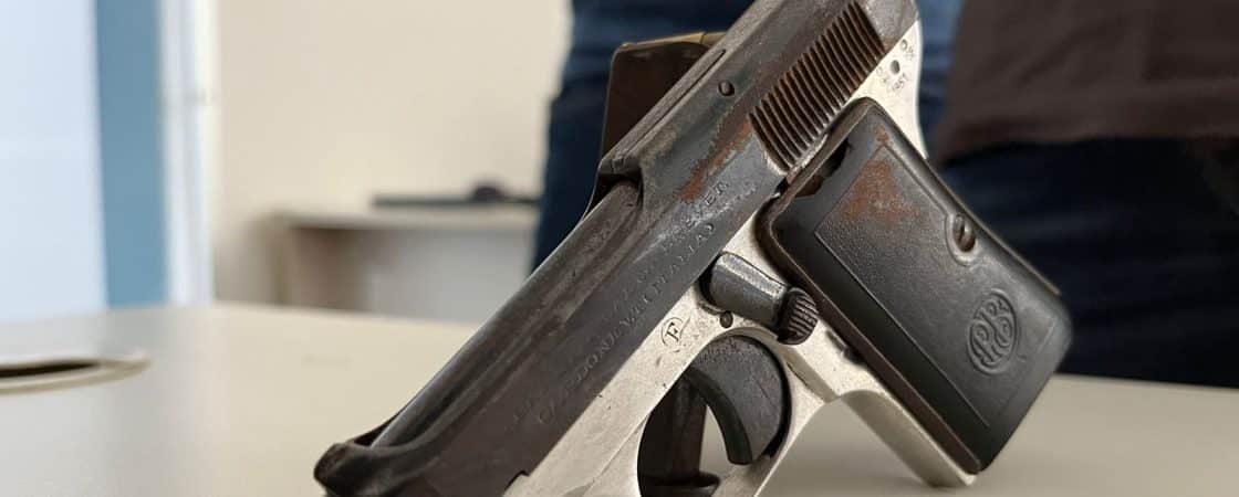 Arma utilizada em morte de estudante de 15 anos é apreendida na casa de adolescente em Salvador
