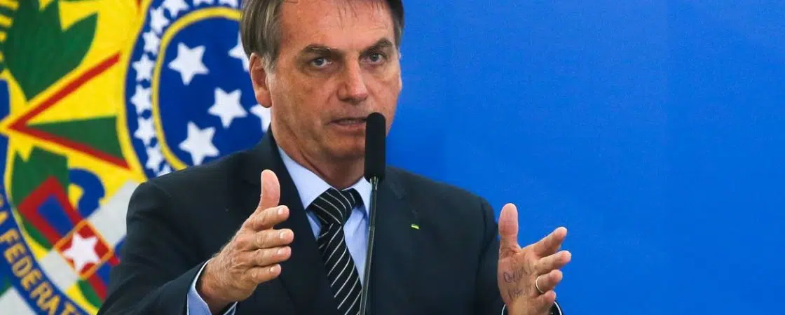 Bolsonaro passa por sabatina na TV aberta nesta segunda (22)