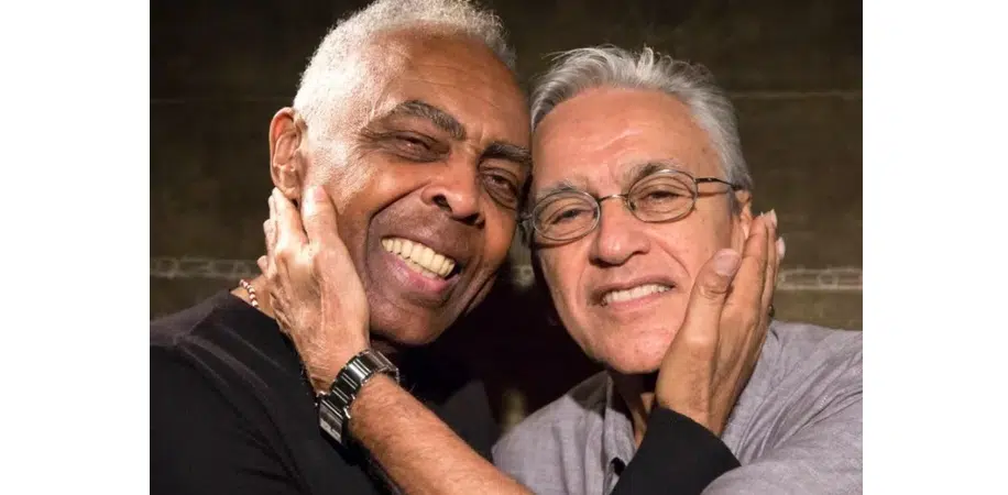 Caetano Veloso comemora aniversário de 80 anos e recebe homenagem de Gilberto Gil