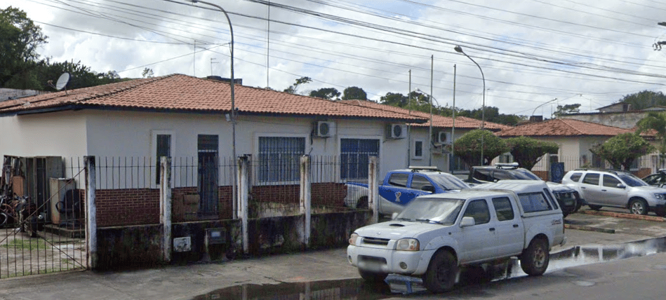 Mãe e filho de 16 anos são mortos a tiros após serem retirados de casa na Bahia