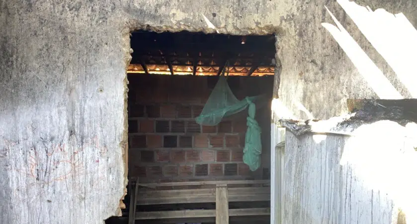 BA: Menina de 9 anos morre carbonizada durante incêndio em casa