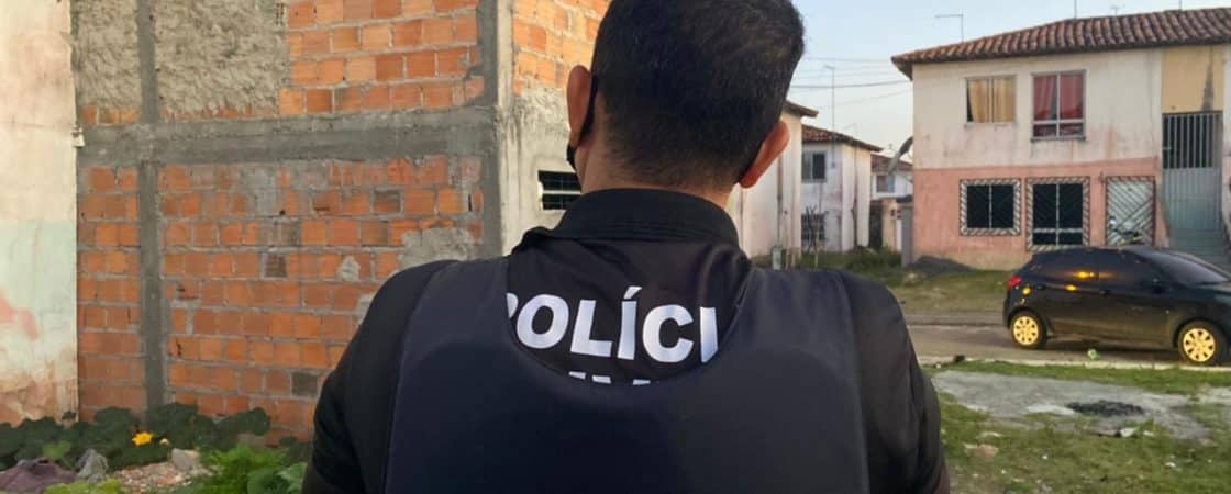 Homem é preso em flagrante após agredir mulher a socos no interior da Bahia