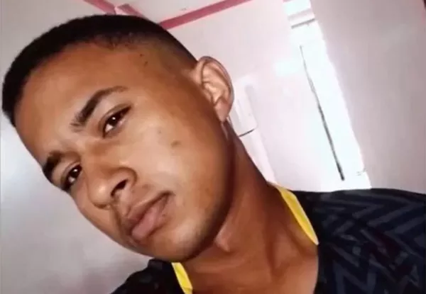 Rapaz morre após ser baleado por assaltantes e cair de ribanceira