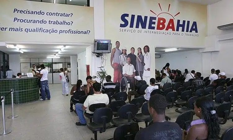 SineBahia divulga vagas em Simões Filho, Lauro de Freitas e Salvador nesta quinta