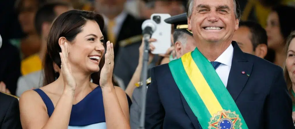 TSE determina que Bolsonaro tire imagens do 7 de Setembro de propaganda eleitoral