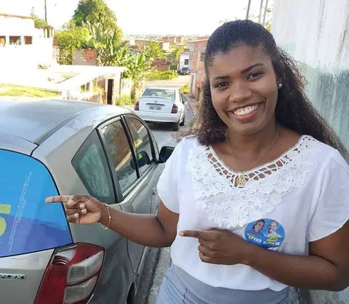 Em busca de uma vaga na ALBA, Carol Monteiro reafirma compromisso com Camaçari em 24