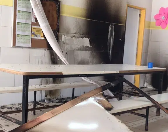 Aluno de 13 anos ateia fogo em escola na Chapada Diamantina