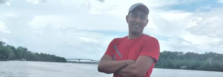 Homem morre afogado após salvar 6 pessoas de embarcação que alagou