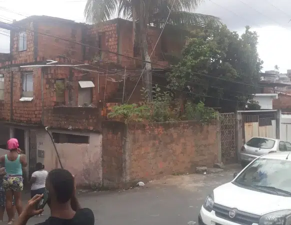 Salvador: Idoso de 71 anos é eletrocutado dentro de casa