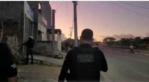Dois suspeitos morrem após confronto com policiais em mega operação na Bahia