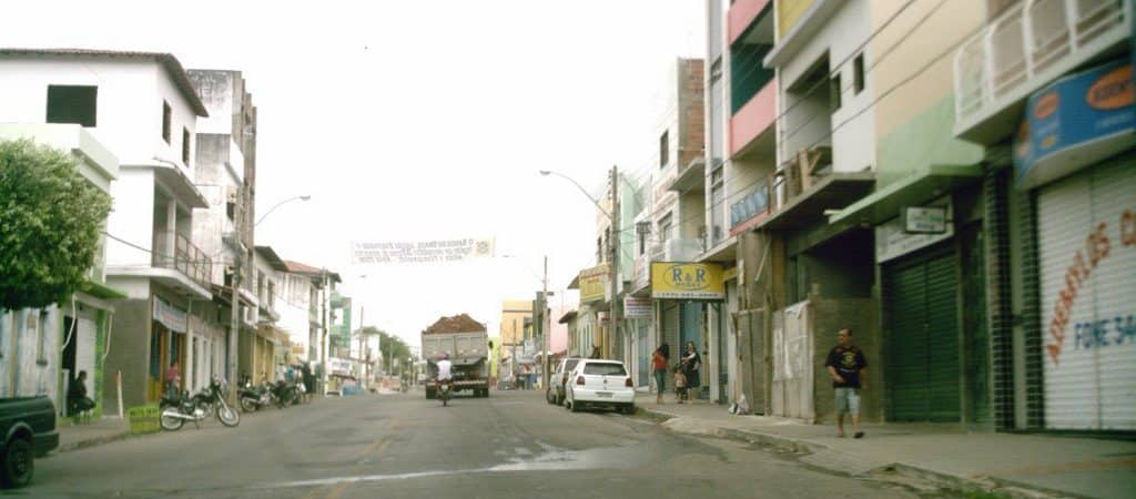 Pintor é atingido por descarga elétrica enquanto trabalhava em imóvel na Bahia