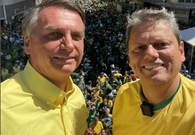 Aliados de Bolsonaro querem ex-ministro Tarcísio para presidente em 2026