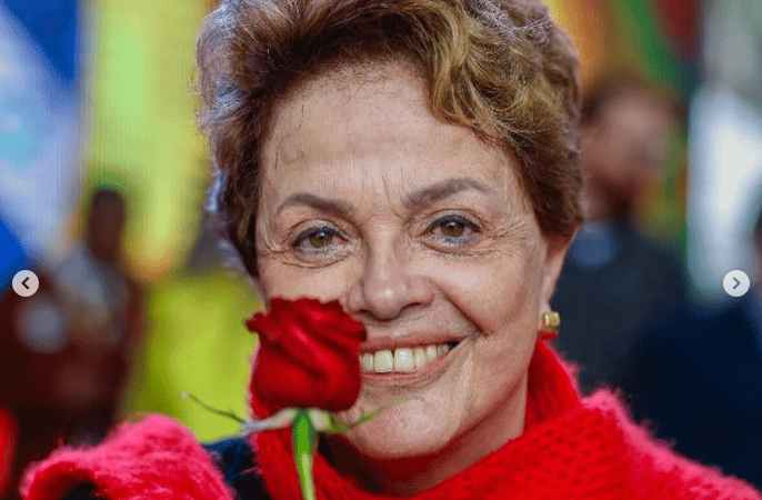 Dilma participa de carreata de Jerônimo em Lauro de Freitas enquanto ele estará em outra cidade