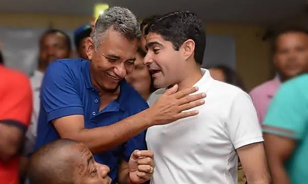 Com apoio do prefeito Dinha, ACM Neto vence Jerônimo em Simões Filho