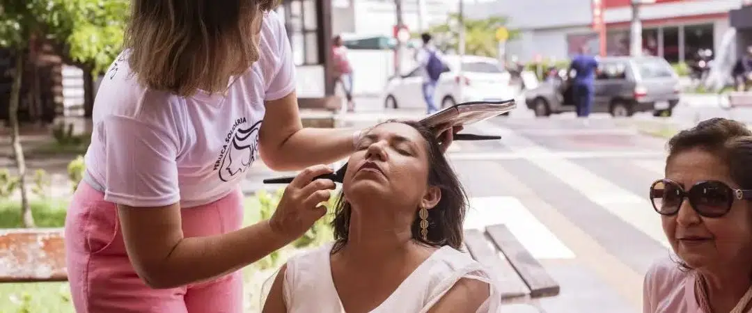 Peruca Solidária: Evento beneficente acontecerá na Praça Abrantes