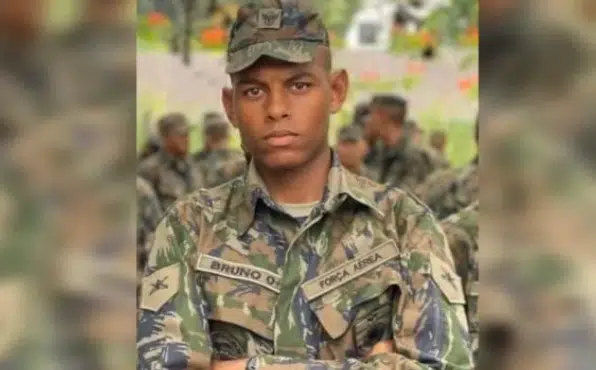 Soldado da Força Aérea morre após tiro de fuzil em blitz da PM