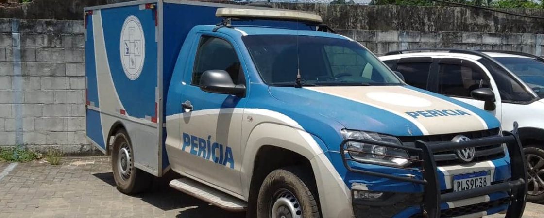 Caminhoneiro é morto a tiros durante assalto em posto de combustível na Via Parafuso