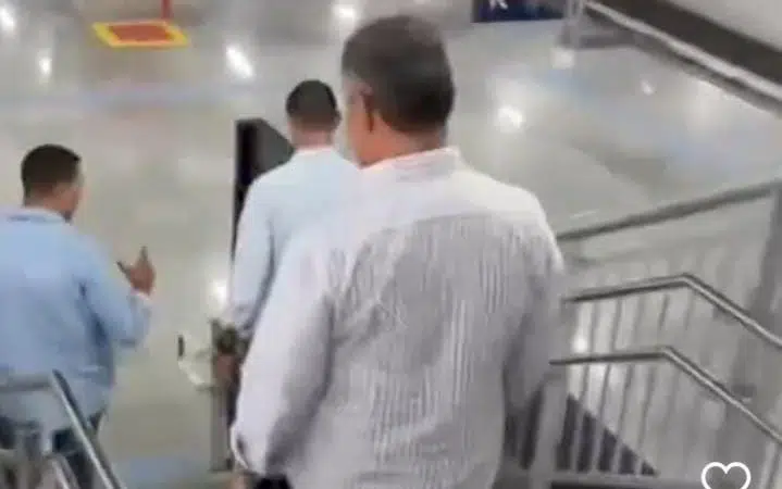 VÍDEO: Para fugir de engarrafamento, governador Rui Costa vai de metrô