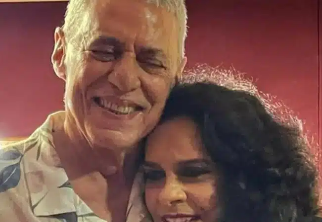 Após testar positivo para Covid e ‘perder’ Gal Costa, Chico Buarque cancela shows em Salvador