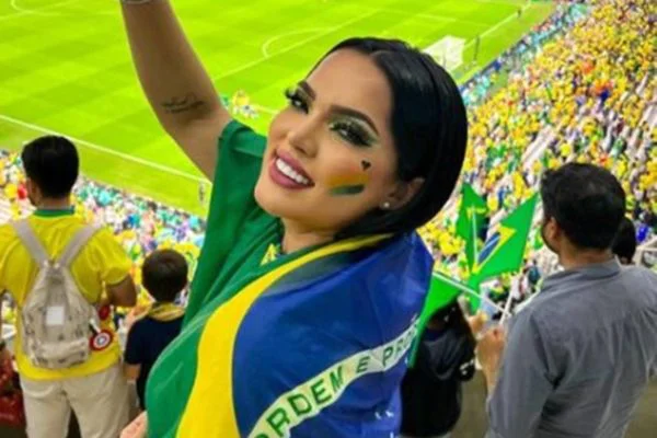 VÍDEO: Influenciadora brasileira diz que povo do Catar “fede demais” e é detonada na web