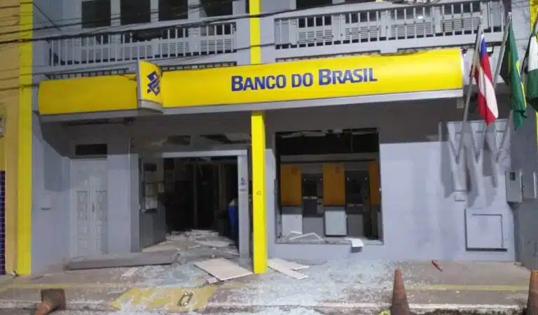 Noite de terror: Criminosos explodem três agências bancárias no Recôncavo da Bahia