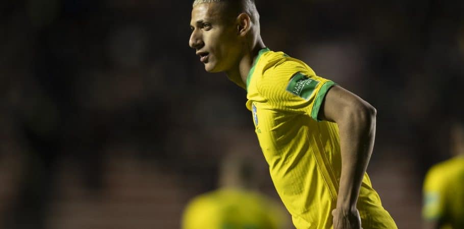 Richarlison desabafa após derrota do Brasil: “Minha vontade era entrar num buraco”