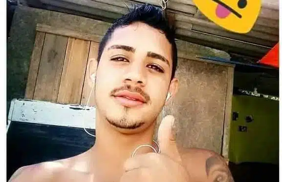 Após receber benefício da saída temporária de presídio, jovem é assassinado em calçada de igreja