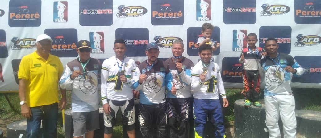 Atletas de Camaçari saem vitoriosos do Campeonato Baiano de Bicicross
