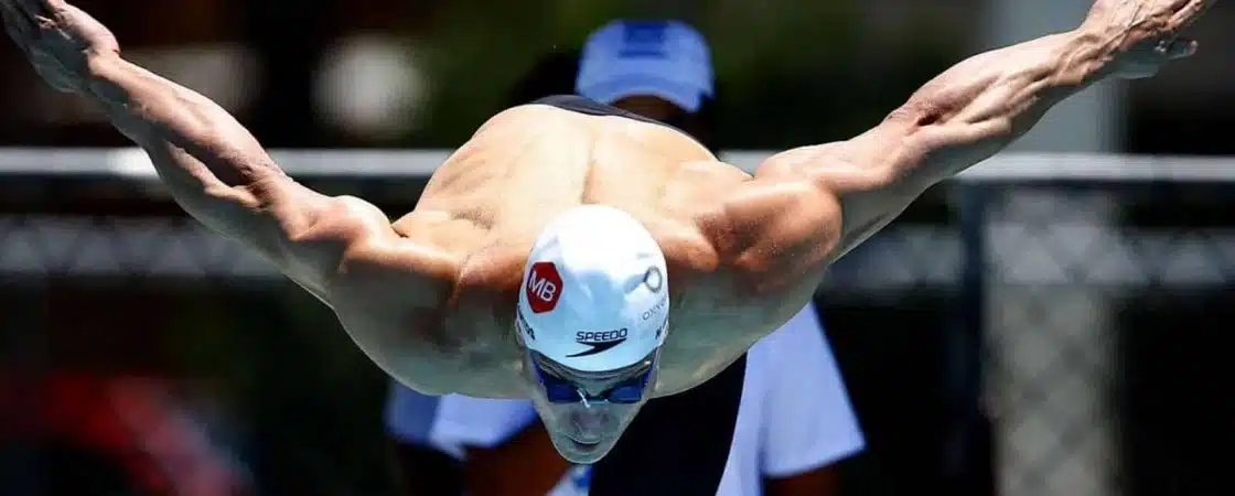 Com 42 anos, Nicholas Santos quebra próprio recorde e se torna o mais velho campeão mundial de natação