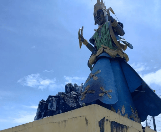 Escultura religiosa é queimada em incêndio criminoso em Salvador