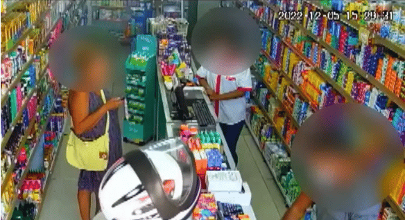 Após se passar por cliente, homem armado exige que funcionária entregue dinheiro do caixa de farmácia