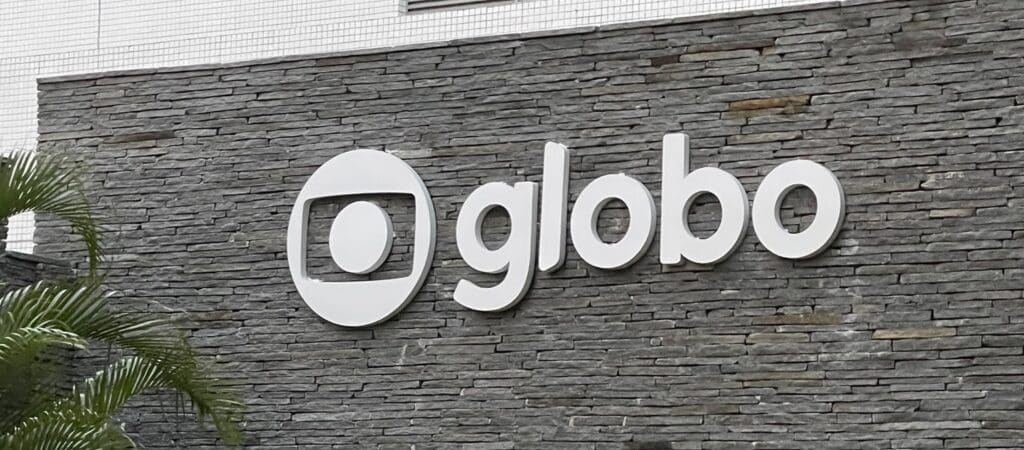 Justiça condena homem que recebeu pix de R$ 318 mil da Globo por engano