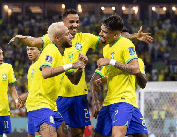 Lula pede dança os jogadores da Seleção Brasileira