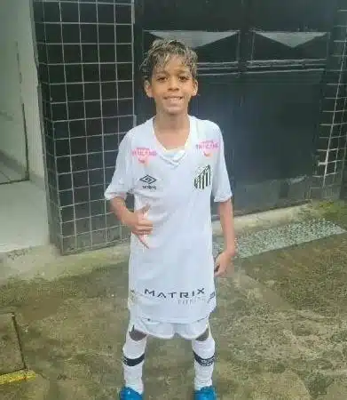 Ex-Santos, Neymarzinho, de apenas 11 anos, fecha com Palmeiras